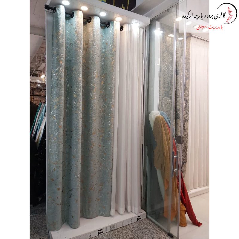 پرده مخمل پتینه ترکیب طلاکوب و نقره‌کوب