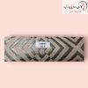 پارچه شانل ژاکارد - ترکیبی از ظرافت و کیفیت برای دکوراسیون داخلی تصویر پارچه شانل ژاکارد با بافت نرم و طرحهای برجسته، مناسب برای پردههای شیک و مبلمان لوکس
