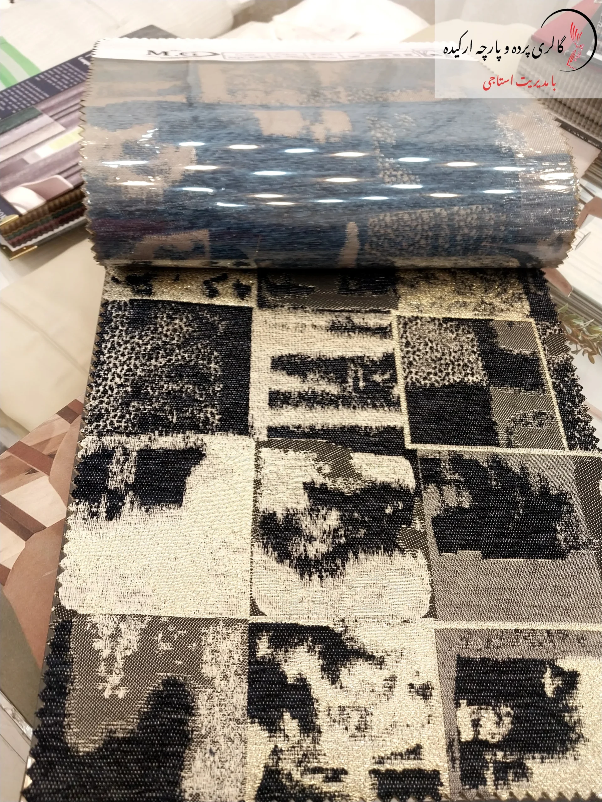 پارچه مخمل پرده ای مخمل پتینه طرح دار مناسب پرده و مبلمان